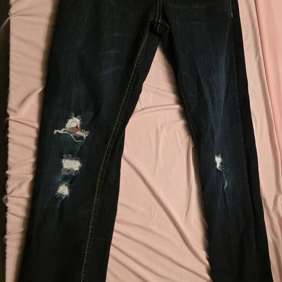 Levi's Girls Girlfriend Jeans Dark Wash Distressed. EUC Sz 12 27" Inseam. - Picture 9 of 10